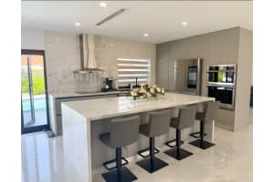 9101 SW 11th St, Miami, FL 33174, Sold 08/13/25
