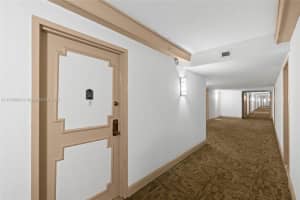 2780 NE 183rd St APT 807, Aventura, FL 33160, Sold 08/01/25