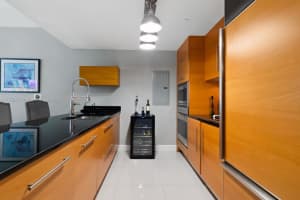 475 Brickell Ave 5109, Miami