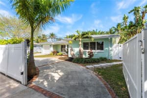 1931 Ne 52nd Ct Fort Lauderdale, FL 33308 - MLS#A11759783
