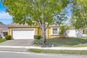 1512 SW 193rd Ave, Pembroke Pines, FL 33029, Sold 05/30/25