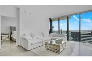 88 Sw 7th St 2208, Miami