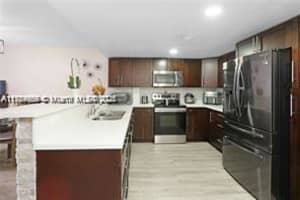 10852 N Kendall Dr, Miami, FL 33176, Sold 08/13/25