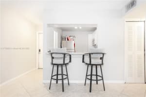 941 NW 45th St Apartment 7, Pompano Beach, FL 33064, - MLS#A11759983