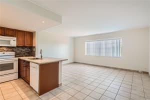 1855 Plunkett St APT 406, Hollywood, FL 33020, - MLS#A11760125