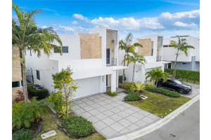 6821 NW 103rd Ave, Doral, FL 33178, Sold 05/09/25