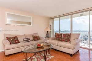 7601 E Treasure Dr 2206, North Bay Village, FL 33141 - MLS#A11760144