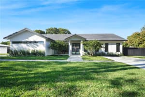8765 Sw 175th St, Palmetto Bay