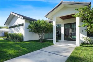 8765 SW 175th St, Palmetto Bay, FL 33157 - MLS#A11760238