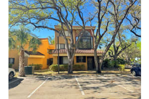 15525 Miami Lakeway N, Hialeah, FL 33014, Sold 07/31/25