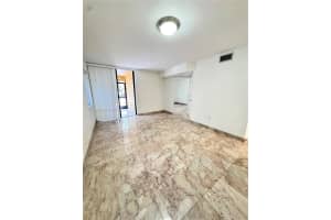 15525 Miami Lakeway N, Hialeah, FL 33014, Sold 07/31/25