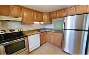 1050 Country Club Dr APT 202, Margate, FL 33063, - MLS#A11760341
