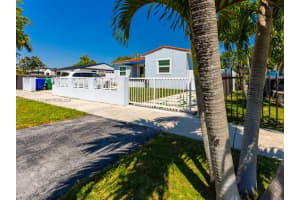 265 NW 64th Ct, Miami, FL 33126, Sold 05/30/25