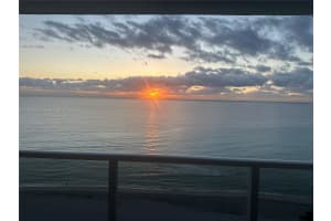 1904 S Ocean Dr, Hallandale Beach, FL 33009, - MLS#A11760378