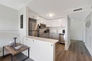 3527 NE 168th St APT 409, North Miami Beach, FL 33160, - MLS#A11760443