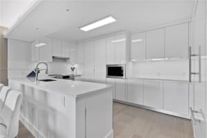 155 Ocean Ln Dr APT 210, Key Biscayne, FL 33149, Sold 08/11/25