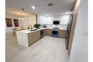 118 Zamora Ave APT 506, Coral Gables, FL 33134, Sold 04/17/25
