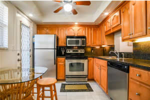202 SE 10th St APT 206, Dania Beach, FL 33004, - MLS#A11760637