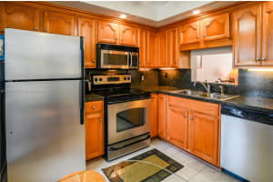 202 SE 10th St APT 206, Dania Beach, FL 33004, - MLS#A11760637