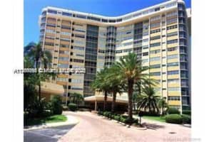 100 W Golden Isles Dr 811, Hallandale Beach