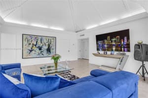 4704 Bayberry Ln, Tamarac