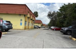8001 W 6th Ave M, Hialeah