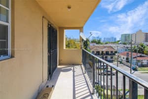 1312 NW 4th St APT 402, Miami, FL 33125, - MLS#A11760942