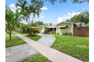5421 Buchanan St, Hollywood, FL 33021, Sold 07/23/25