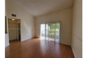 3453 NW 44th St APT 201, Lauderdale Lakes, FL 33309, - MLS#A11761139