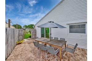 7998 Ridgewood Dr, Greenacres, FL 33467, Sold 05/30/25