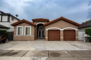 1142 NW 135th Ct, Miami, FL 33182, - MLS#A11761195