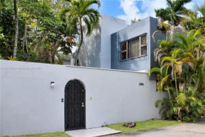 2980 Sw 30th Ct 2980, Miami