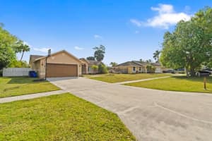 155 Kings Way, Royal Palm Beach, FL 33411, - MLS#A11761302