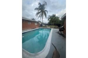 132 NW 15th Ct, Pompano Beach, FL 33060, Sold 05/16/25