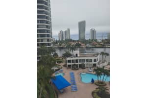 19101 Ne 36th Ct 707, Aventura