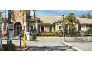 5923 Manchester Way Tamarac, FL 33321 - MLS#A11761516