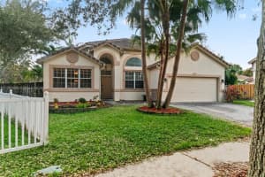 2918 Dublin Cir, Hollywood, FL 33026, Sold 05/02/25