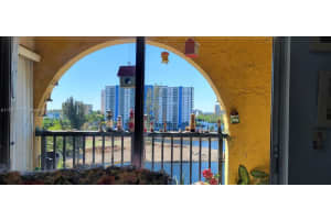 4801 Nw 7th St 810-16, Miami