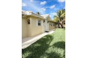 8163 Montserrat Pl, Wellington, FL 33414, Sold 08/28/25