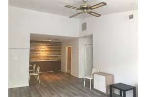 18328 Nw 68th Ave L, Hialeah