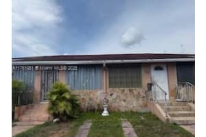 340 NW 35th Ave, Miami, FL 33125, Sold 07/03/25