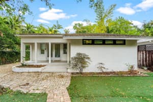 6841 Sw 78th Ter, South Miami