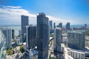 45 Sw 9th St 1107, Miami