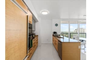 1830 Ocean Drive, Hallandale Beach, FL 33009 - MLS#A11762055