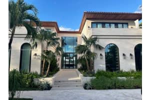 66 Lagorce Cir, Miami Beach, FL 33141, Sold 03/13/25