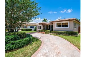 939 Washington St, Hollywood, FL 33019, Sold 08/06/25