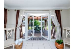 939 Washington St, Hollywood, FL 33019, Sold 08/06/25