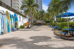 6039 Collins Ave 809 Miami Beach, FL 33140 - Off Market