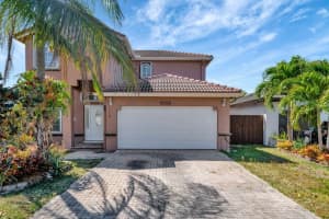9266 SW 168th Pl, Miami, FL 33196, Sold 05/09/25