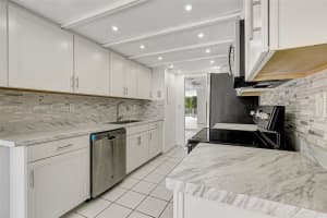 4000 Towerside Terrace APT 302, Miami, FL 33138, - MLS#A11762308
